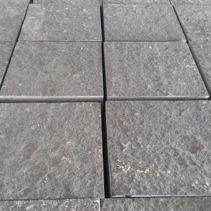 Đá Bazal xám khò lửa